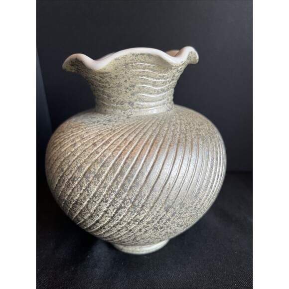Vintage Shawnee Pottery Round 6" Vase Cream Gold Swirl Speckle Ruffle MCM 1409 - Picture 4 of 10